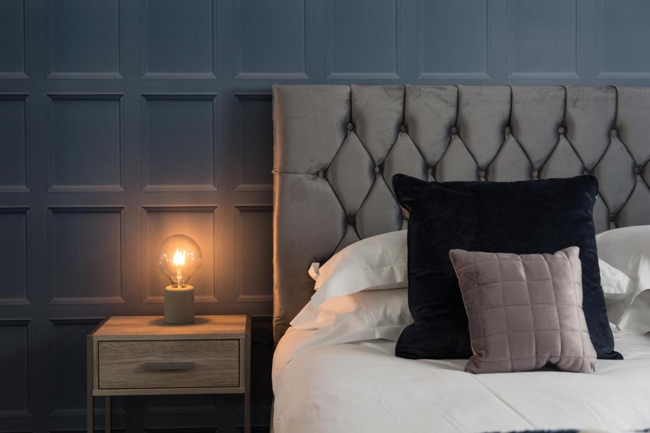 Aura Retreat With Free Parking * York